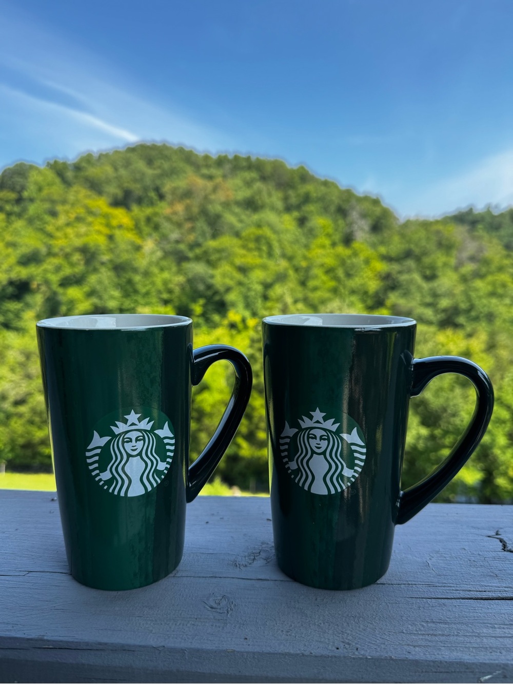 Starbucks Set of 2 Red & Green Tall Latte Coffee Mugs 16 oz Ceramic 2021